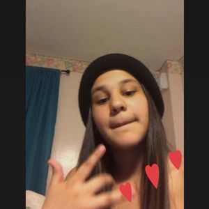 Meet your Posher, Emely